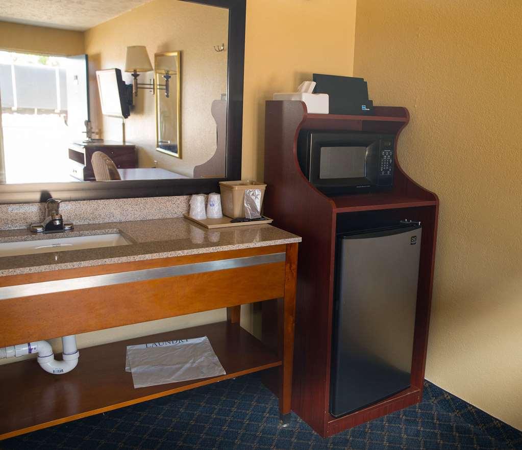 Americas Best Value Inn - Monroeville Bilik gambar